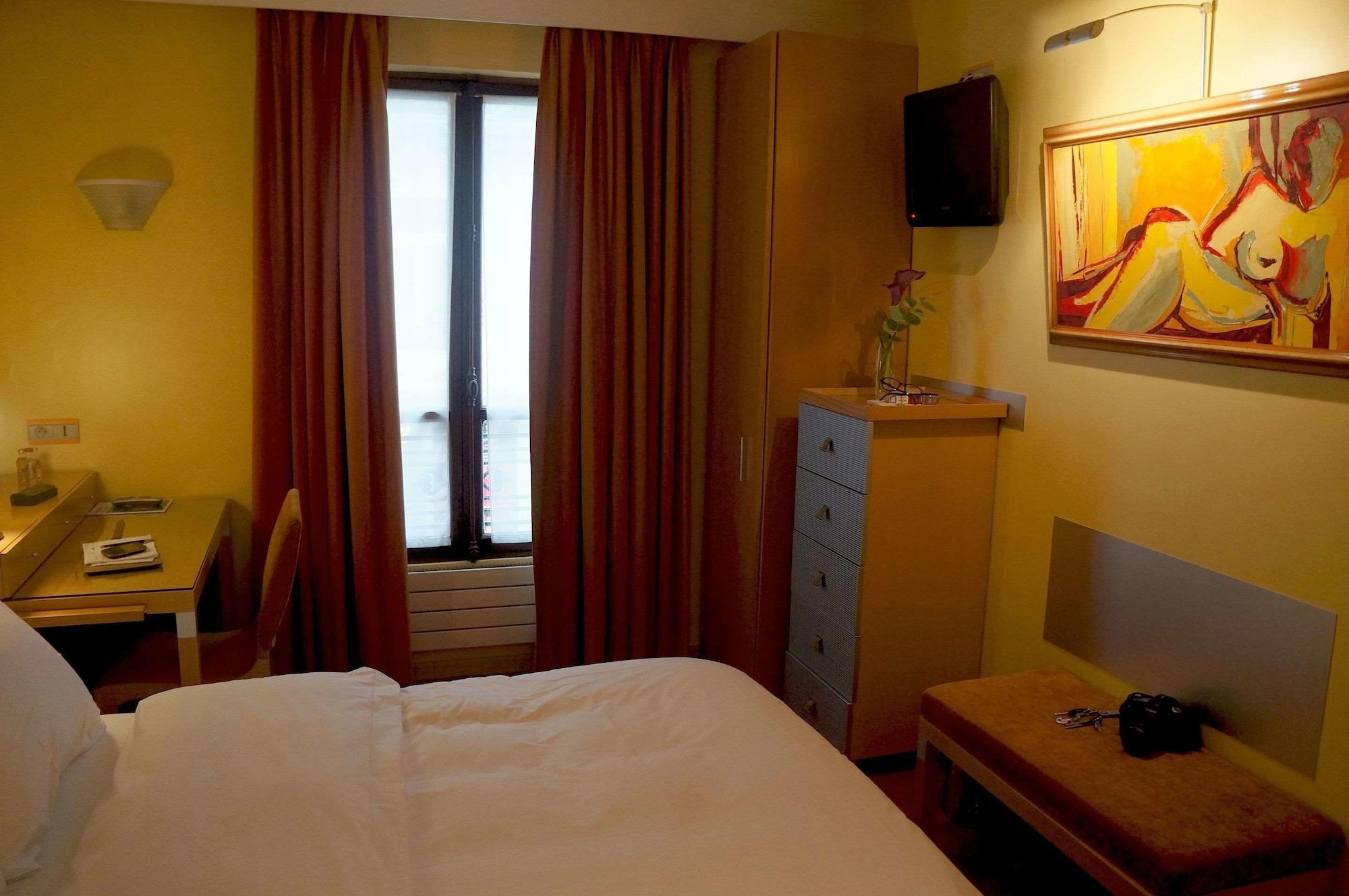 Hotel Danemark Paris Exterior photo